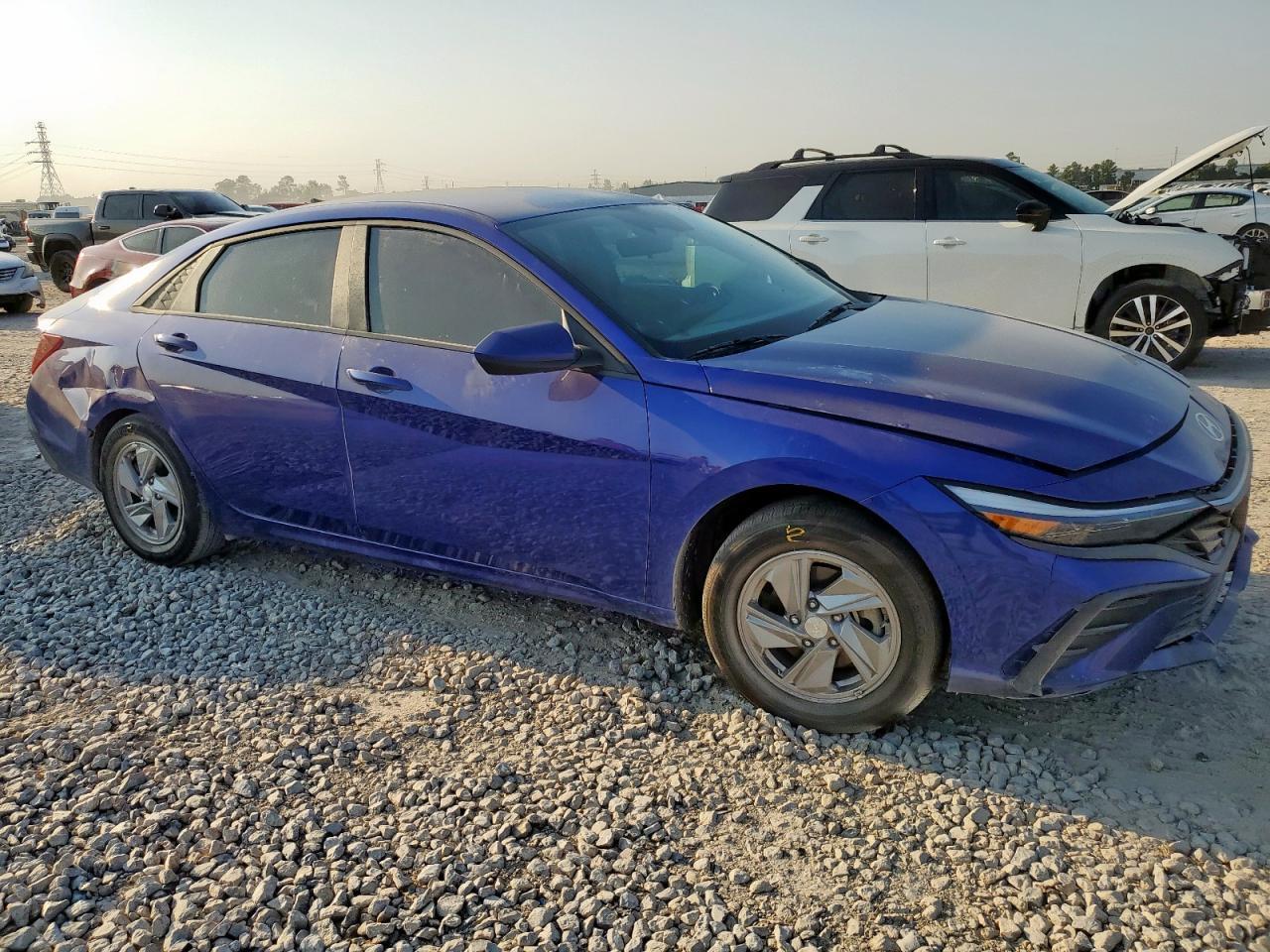 2025 Hyundai Elantra, SE