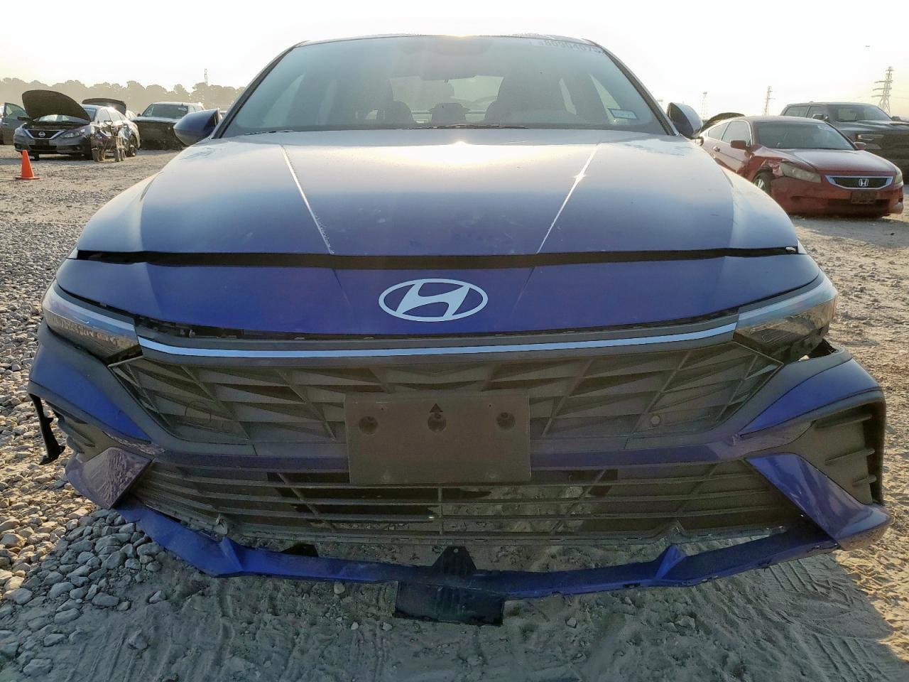 2025 Hyundai Elantra, SE