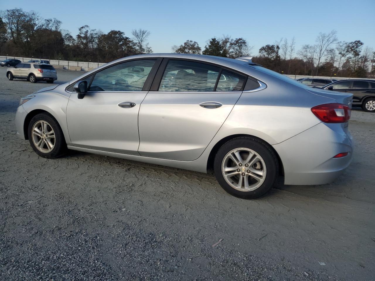 2017 Chevrolet Cruze, LT