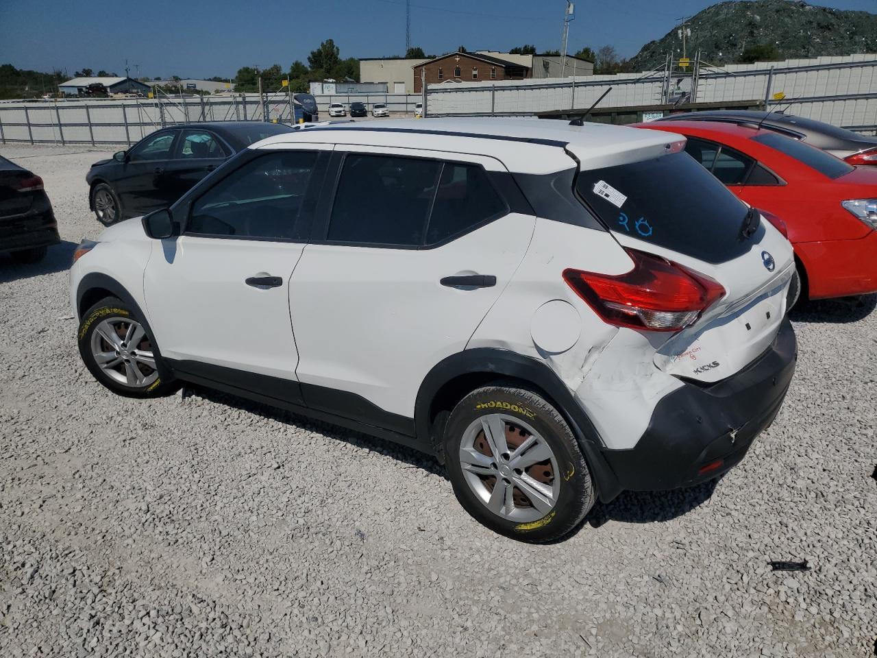 2020 Nissan Kicks, S