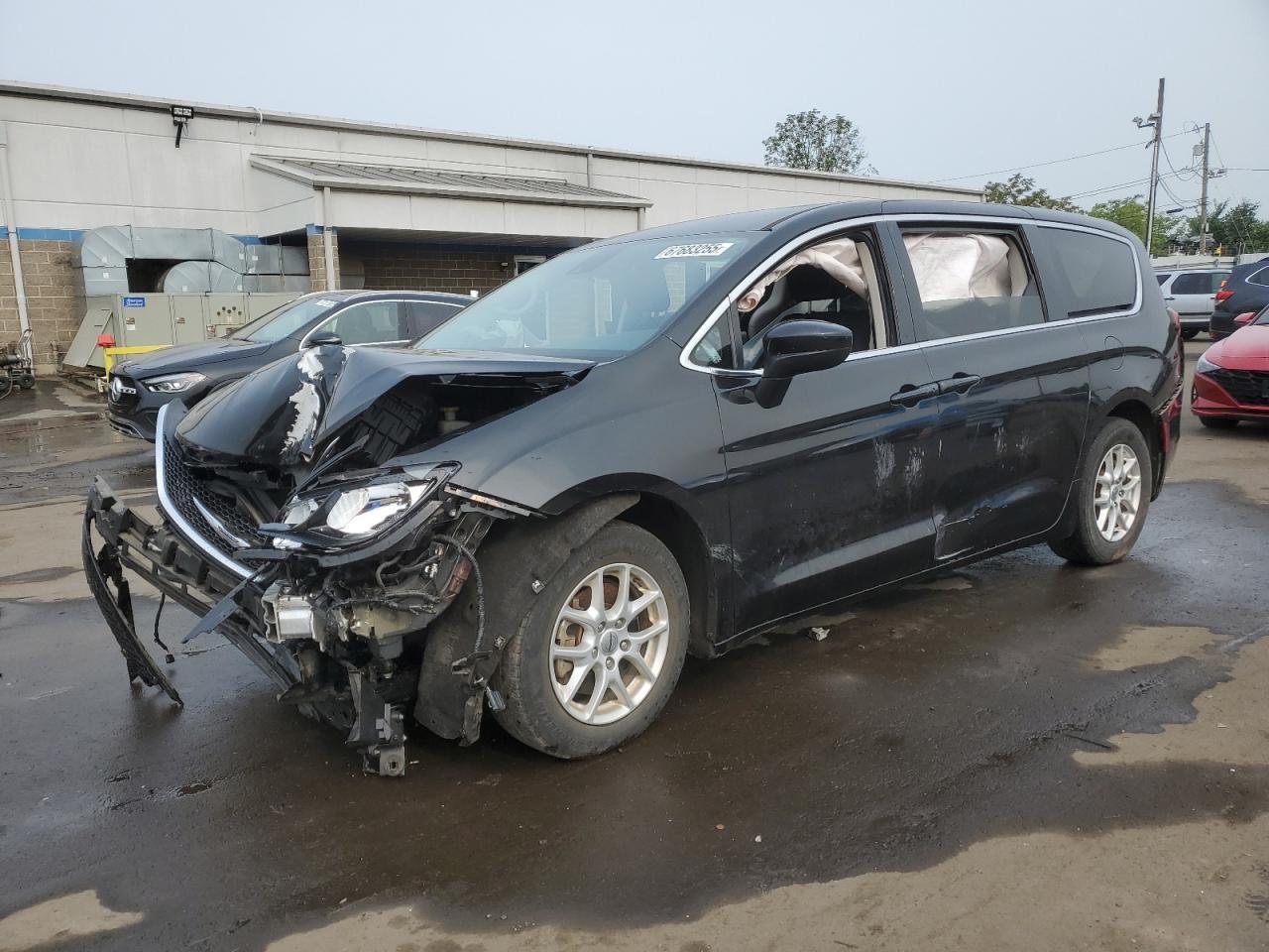 2021 Chrysler Voyager, LX