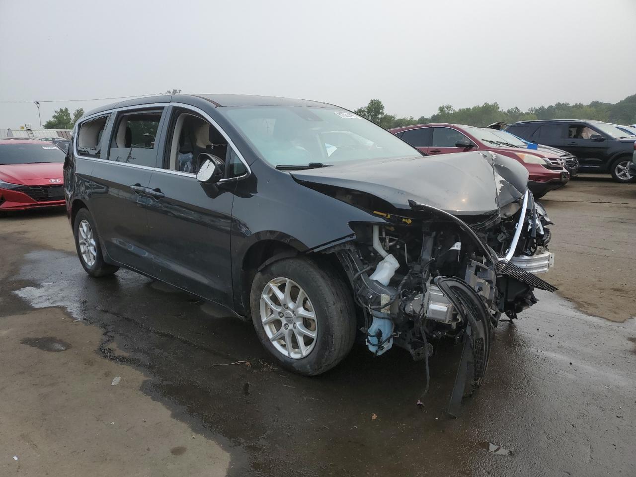 2021 Chrysler Voyager, LX