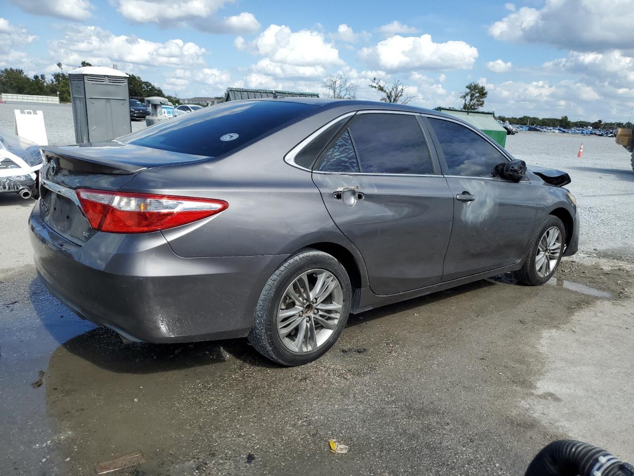 2015 Toyota Camry, LE