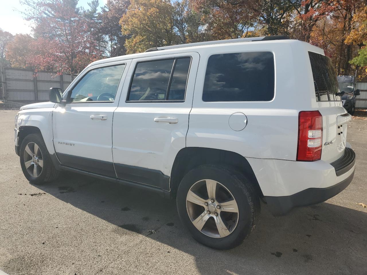 2016 Jeep Patriot, Latitude
