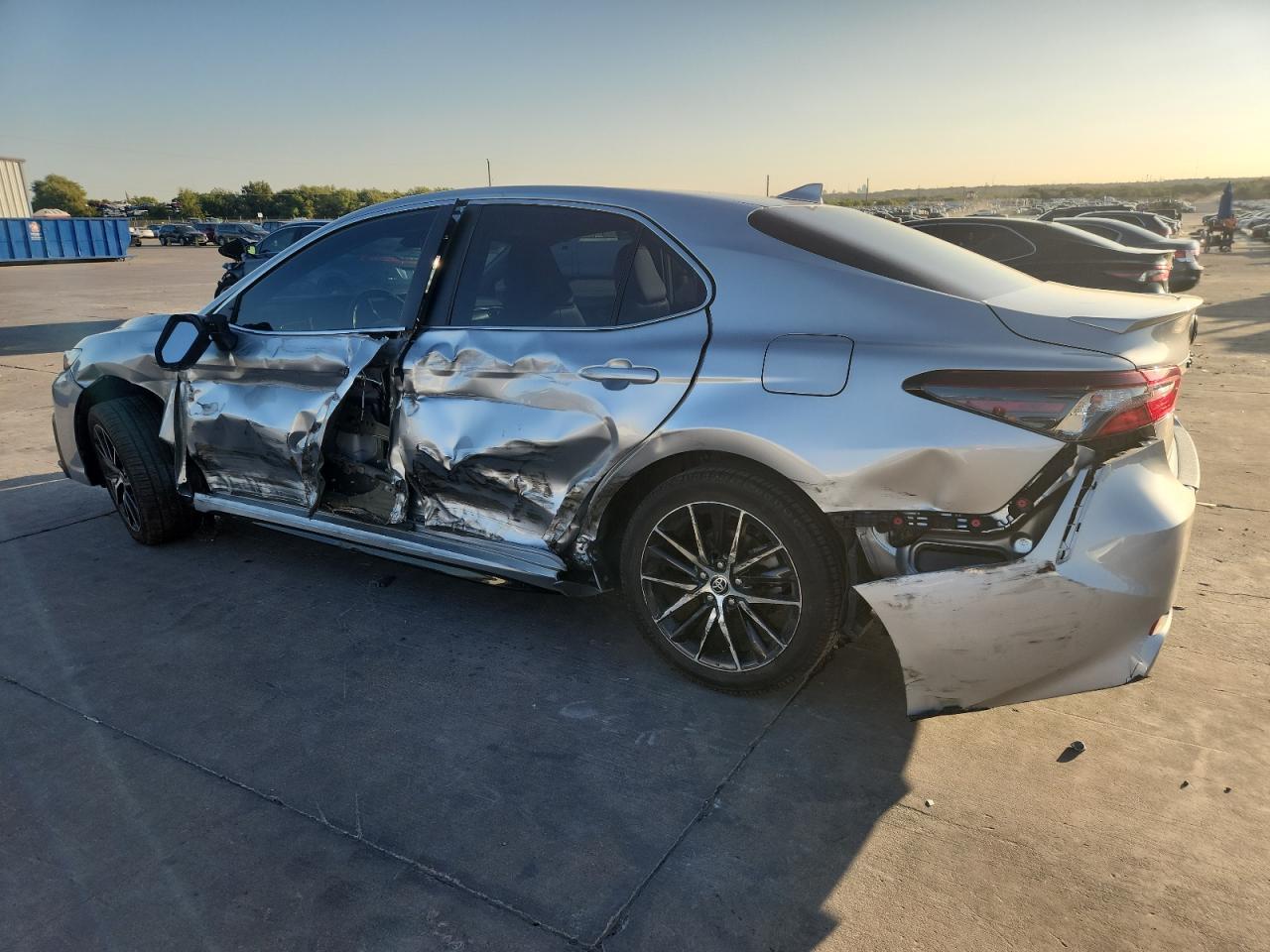 2022 Toyota Camry, SE