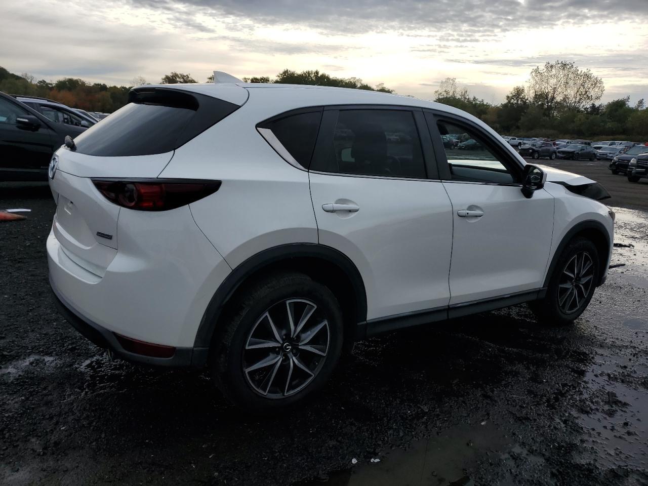 2018 Mazda CX-5, Touring