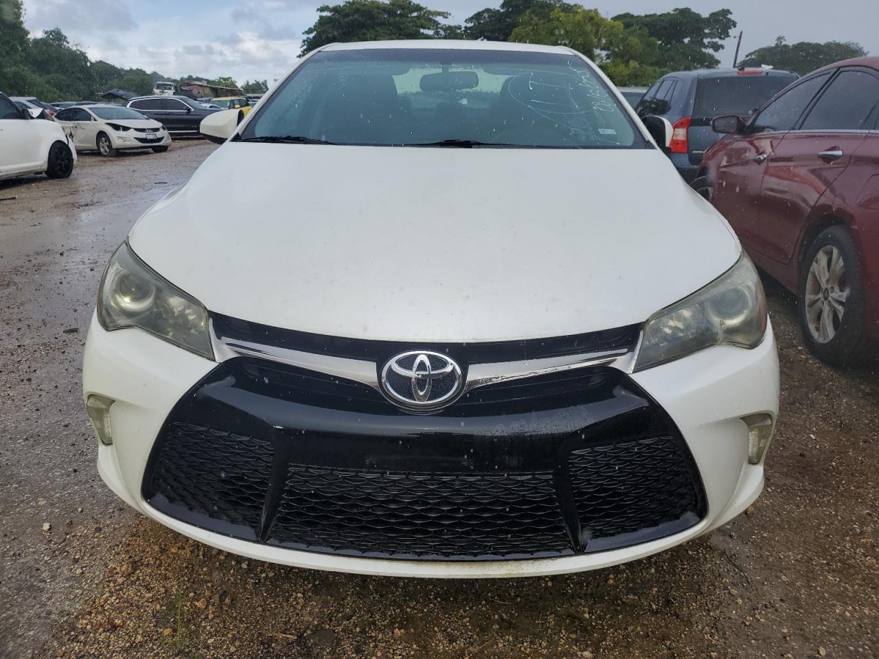 2015 Toyota Camry, LE