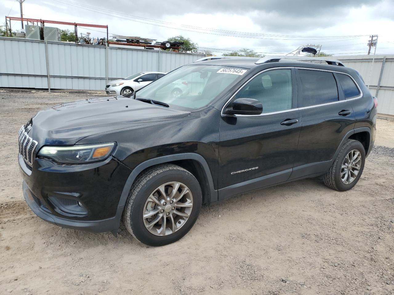 2019 Jeep Cherokee, Latitude...