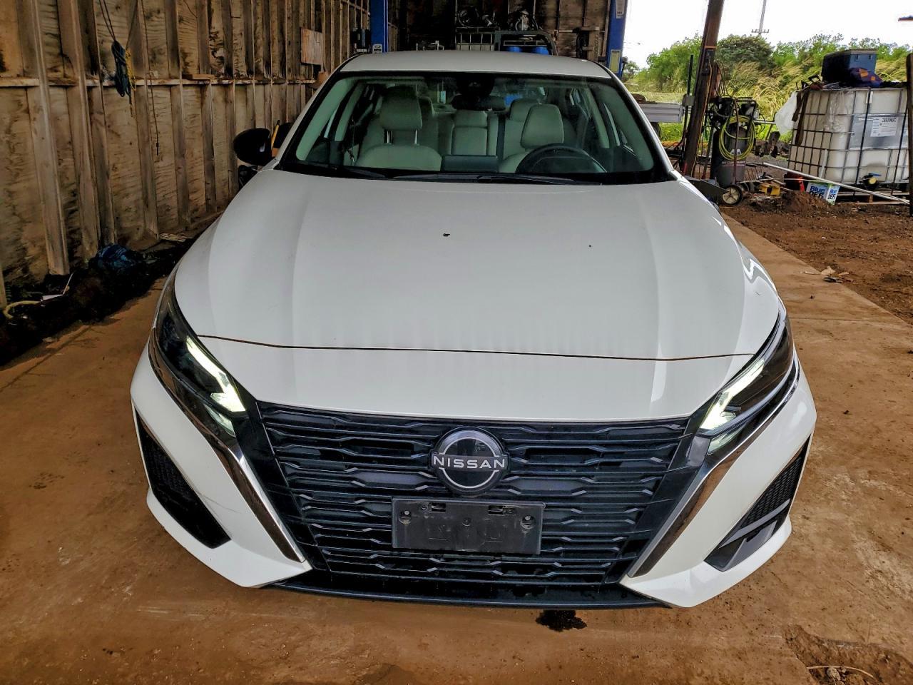 2025 Nissan Altima, SV