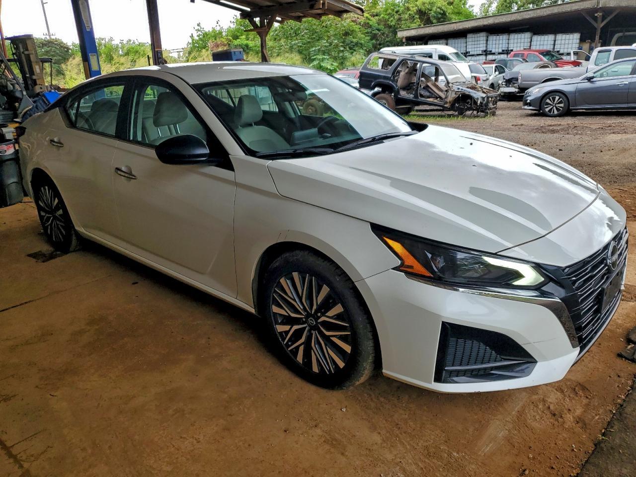 2025 Nissan Altima, SV