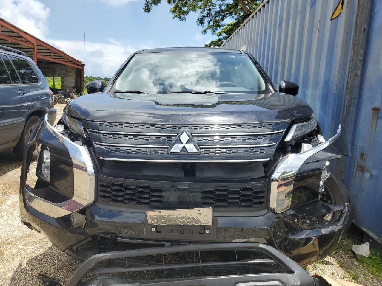 2022 Mitsubishi Outlander, ES