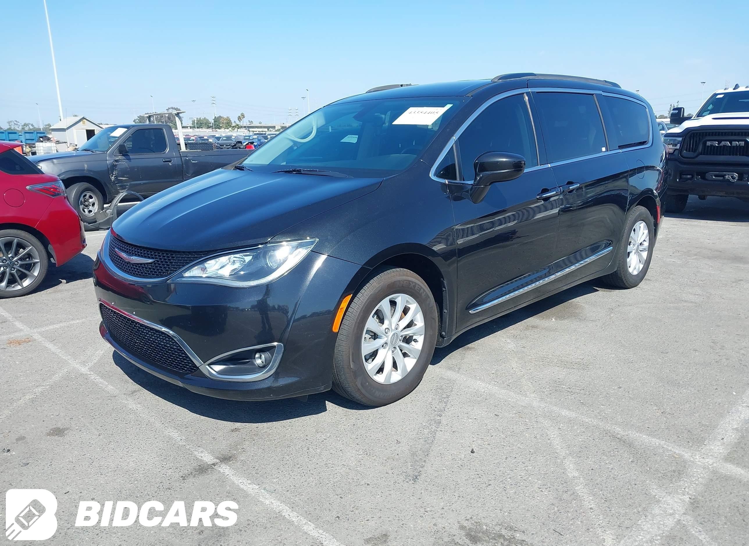 2017 Chrysler Pacifica, Touri...