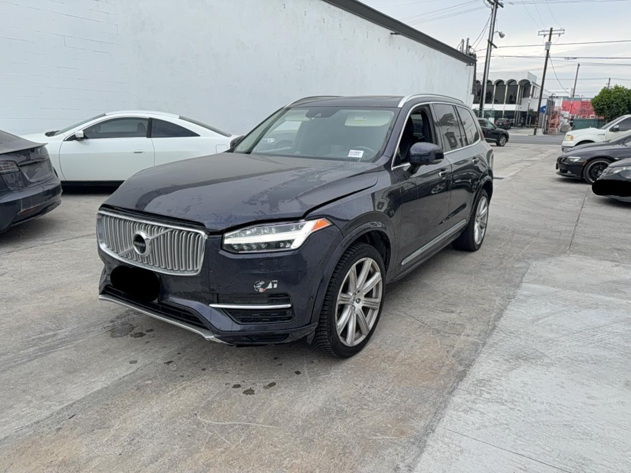 2017 Volvo XC90, T8