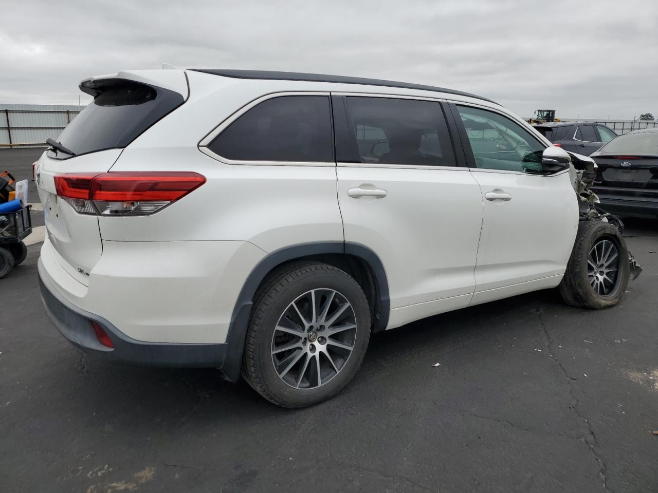 2018 Toyota Highlander, SE