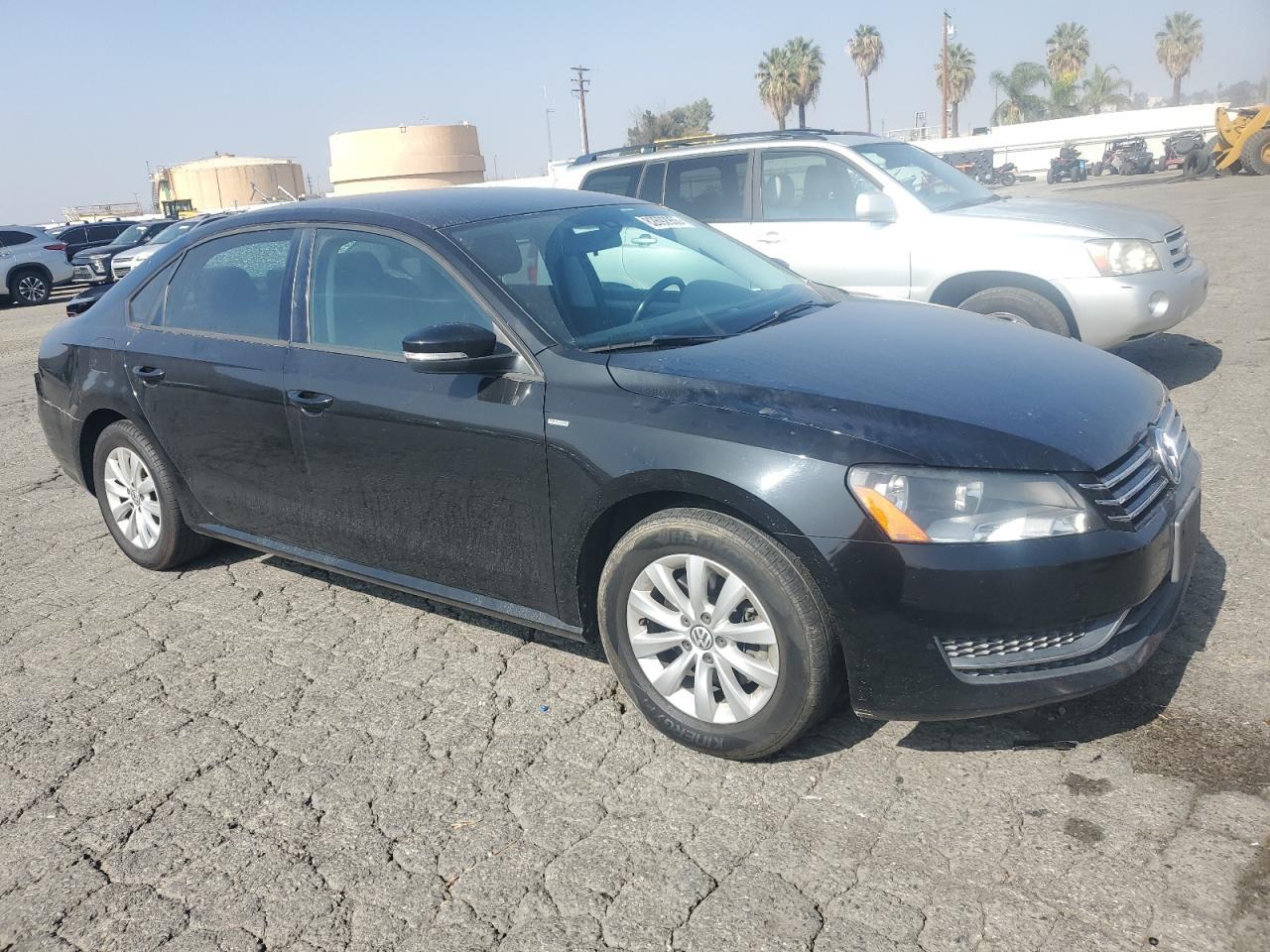 2015 Volkswagen Passat, S