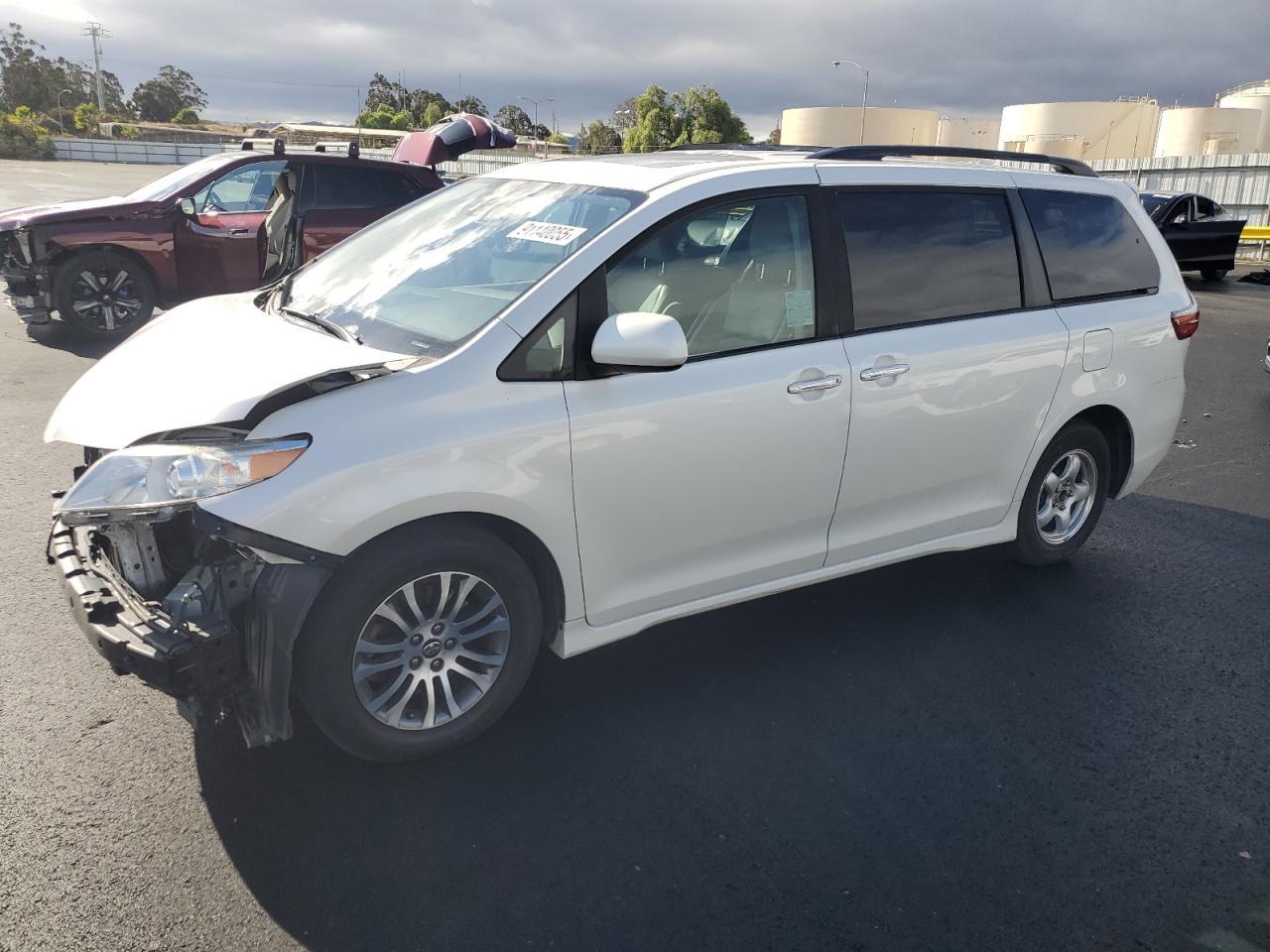 2018 Toyota Sienna, Xle