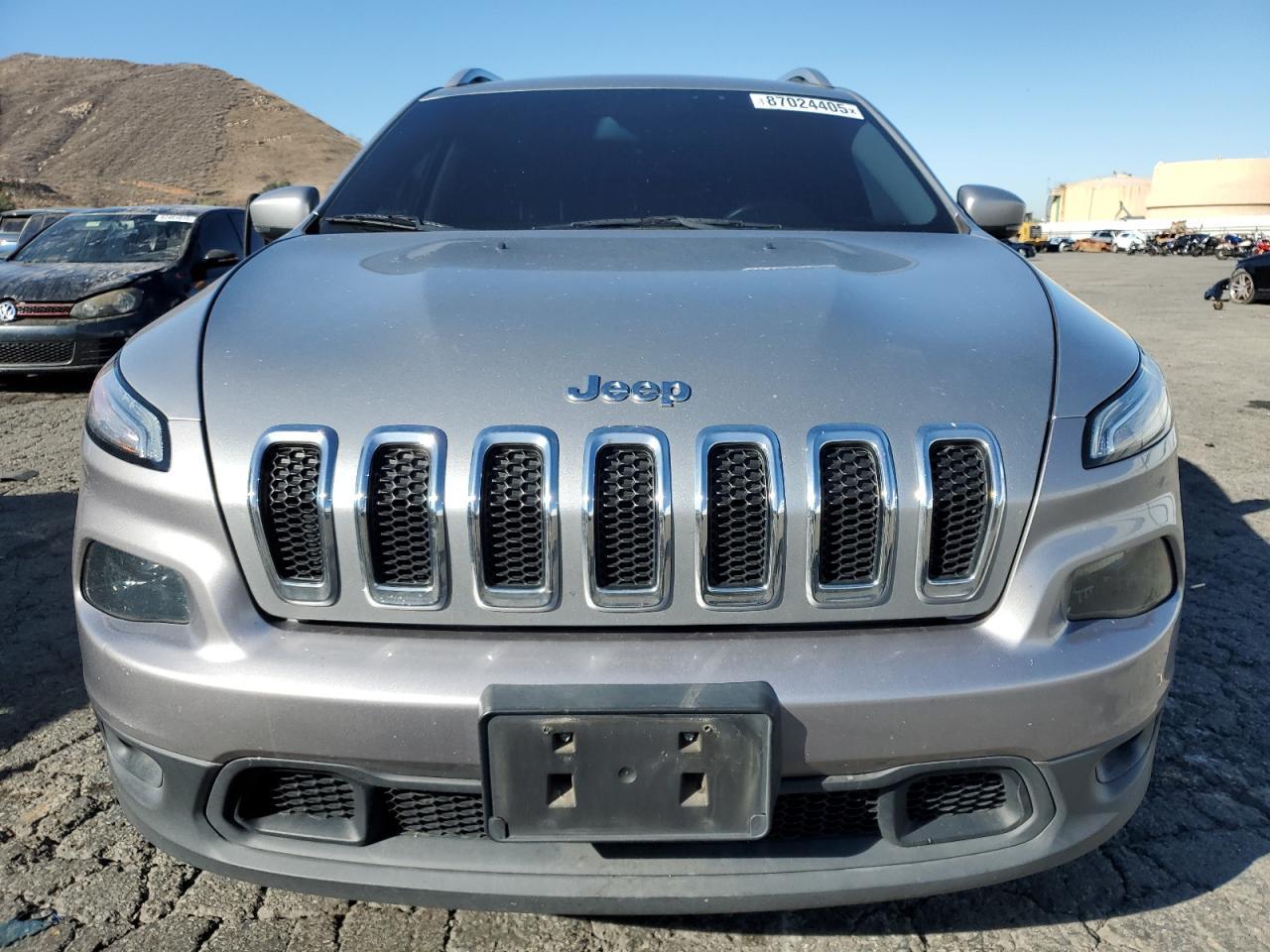 2017 Jeep Cherokee, Latitude