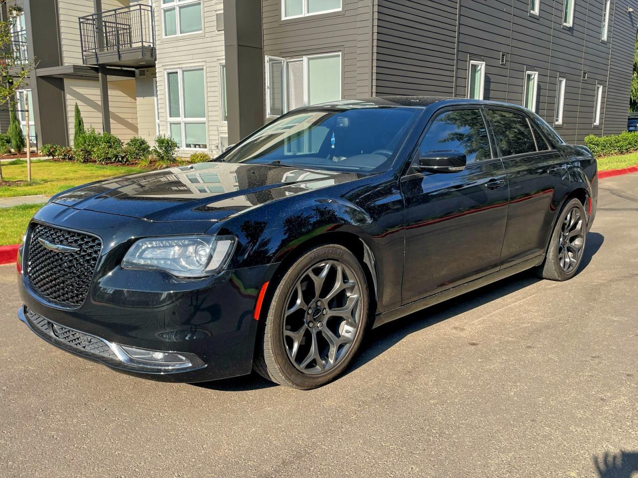 2018 Chrysler 300, S