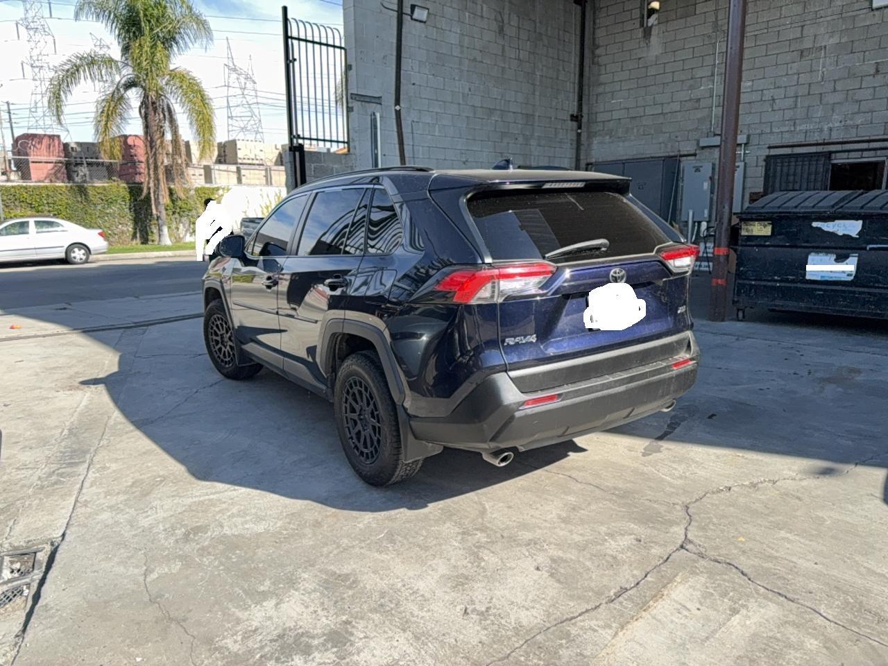 2020 Toyota RAV4, Xle