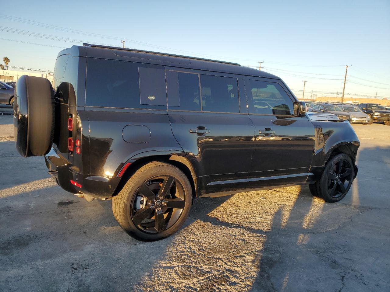 2024 Land Rover Defender, 110...