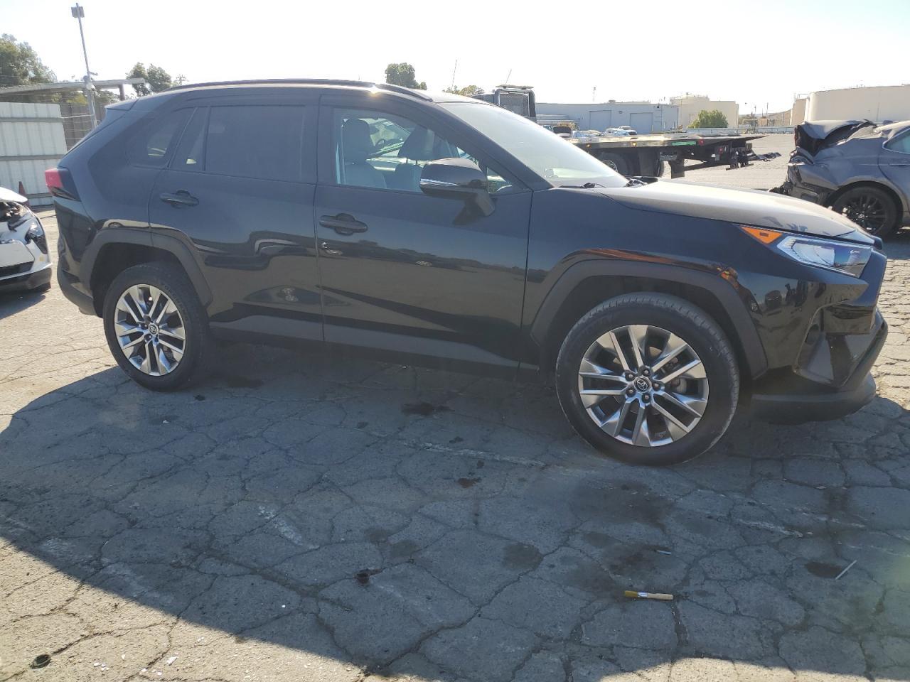2019 Toyota RAV4, Xle Premium