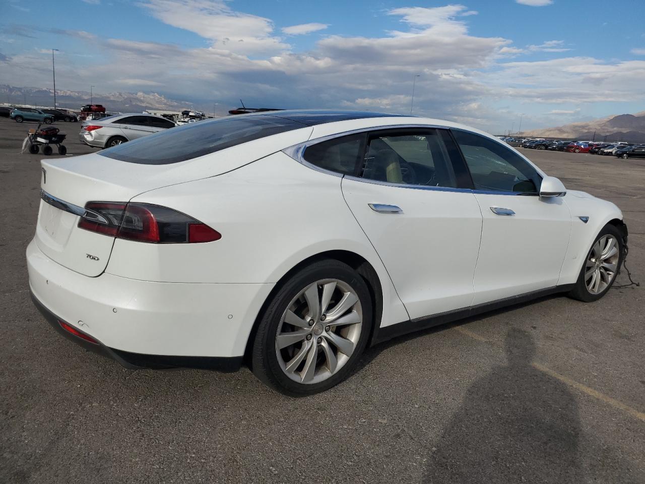 2016 Tesla MODEL S