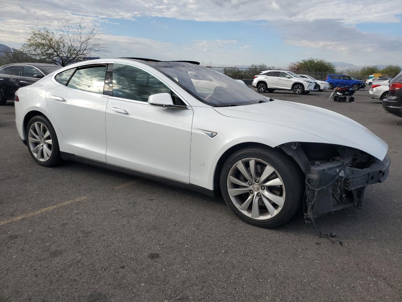 2016 Tesla MODEL S