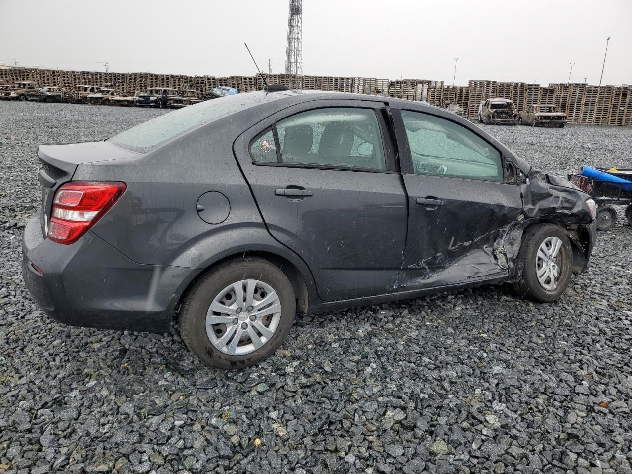 2017 Chevrolet Sonic, LS