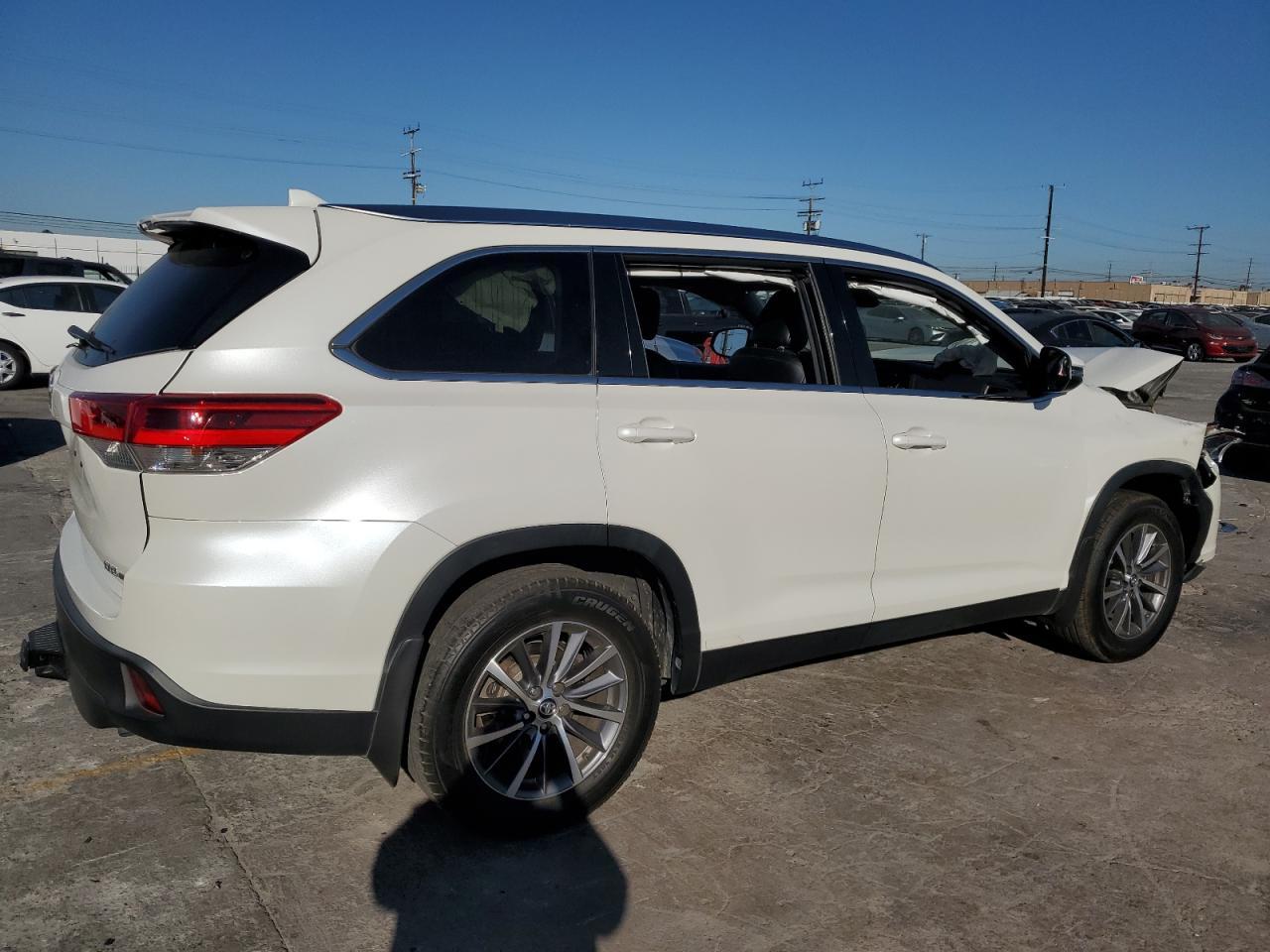 2019 Toyota Highlander, SE