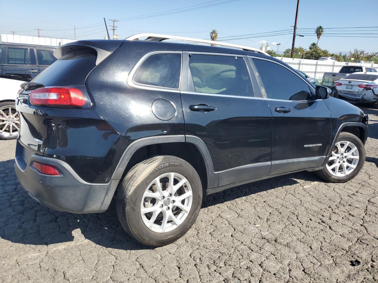 2018 Jeep Cherokee, Latitude...