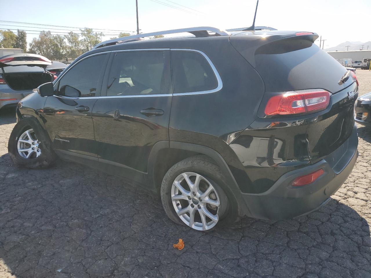 2018 Jeep Cherokee, Latitude...