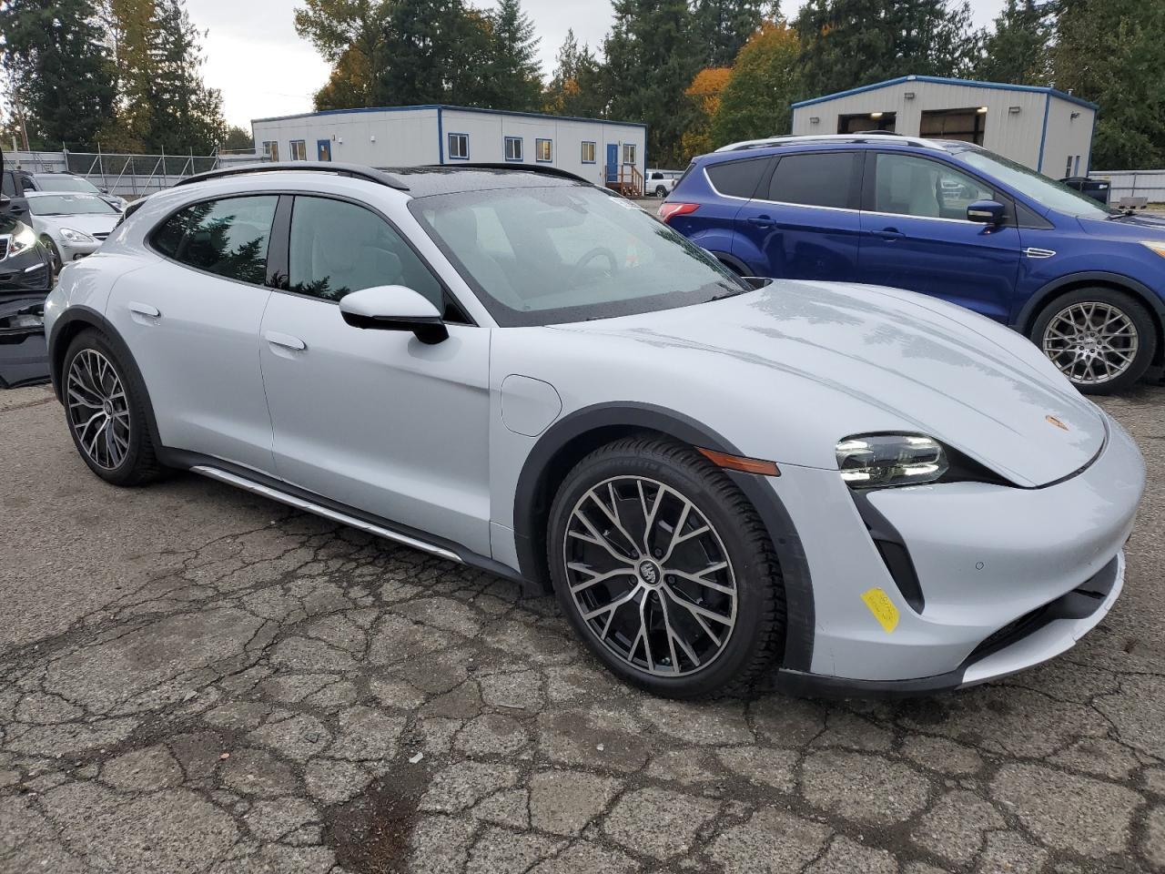 2022 Porsche Taycan, Cross Tu...