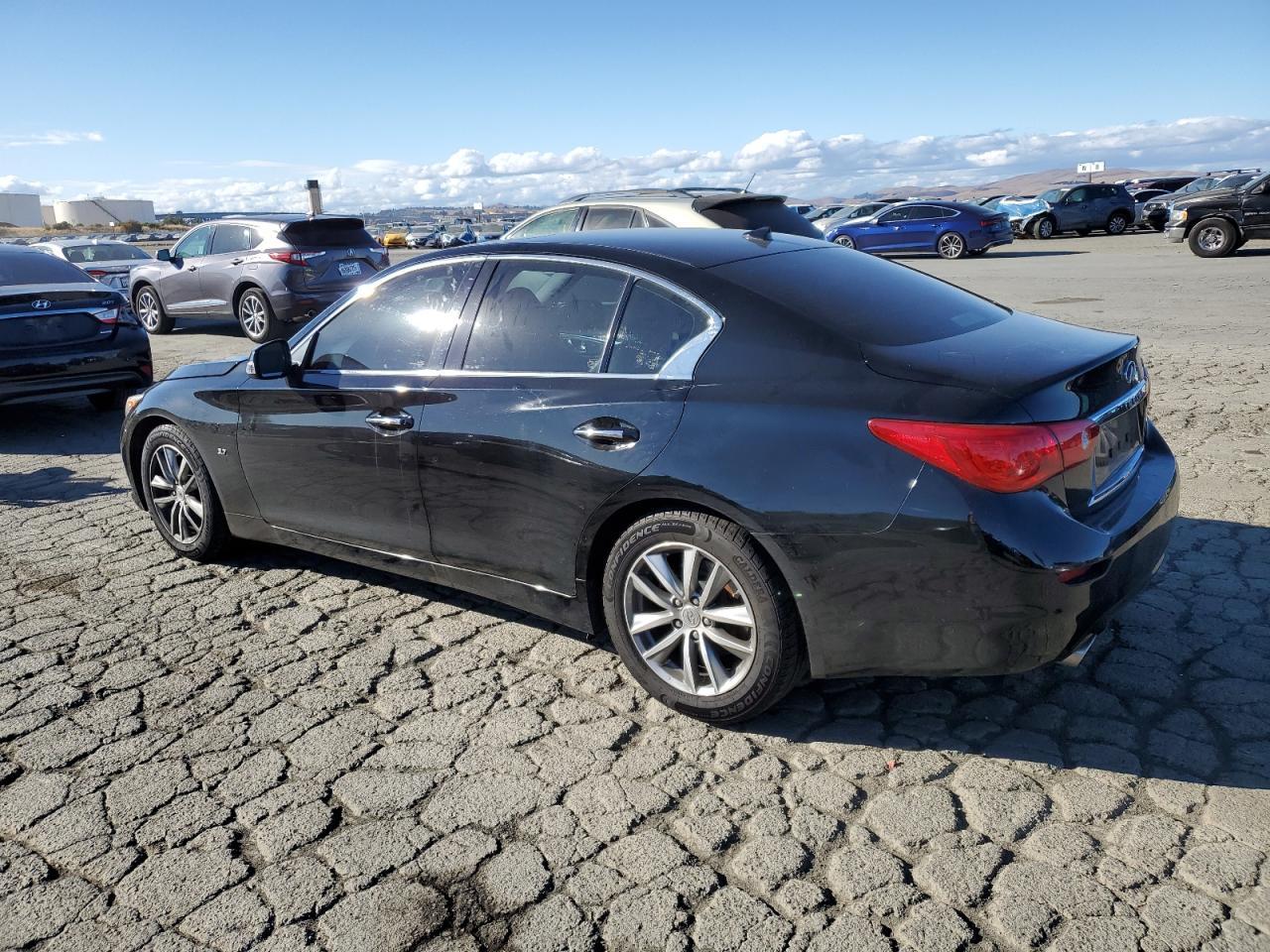 2015 Infiniti Q50, Base