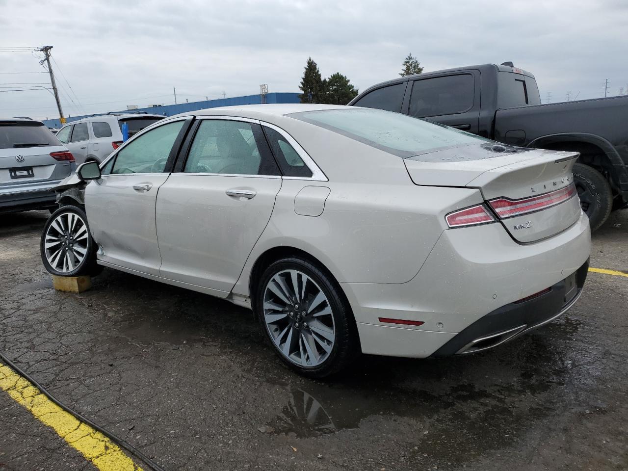 2020 Lincoln MKZ, Reserve