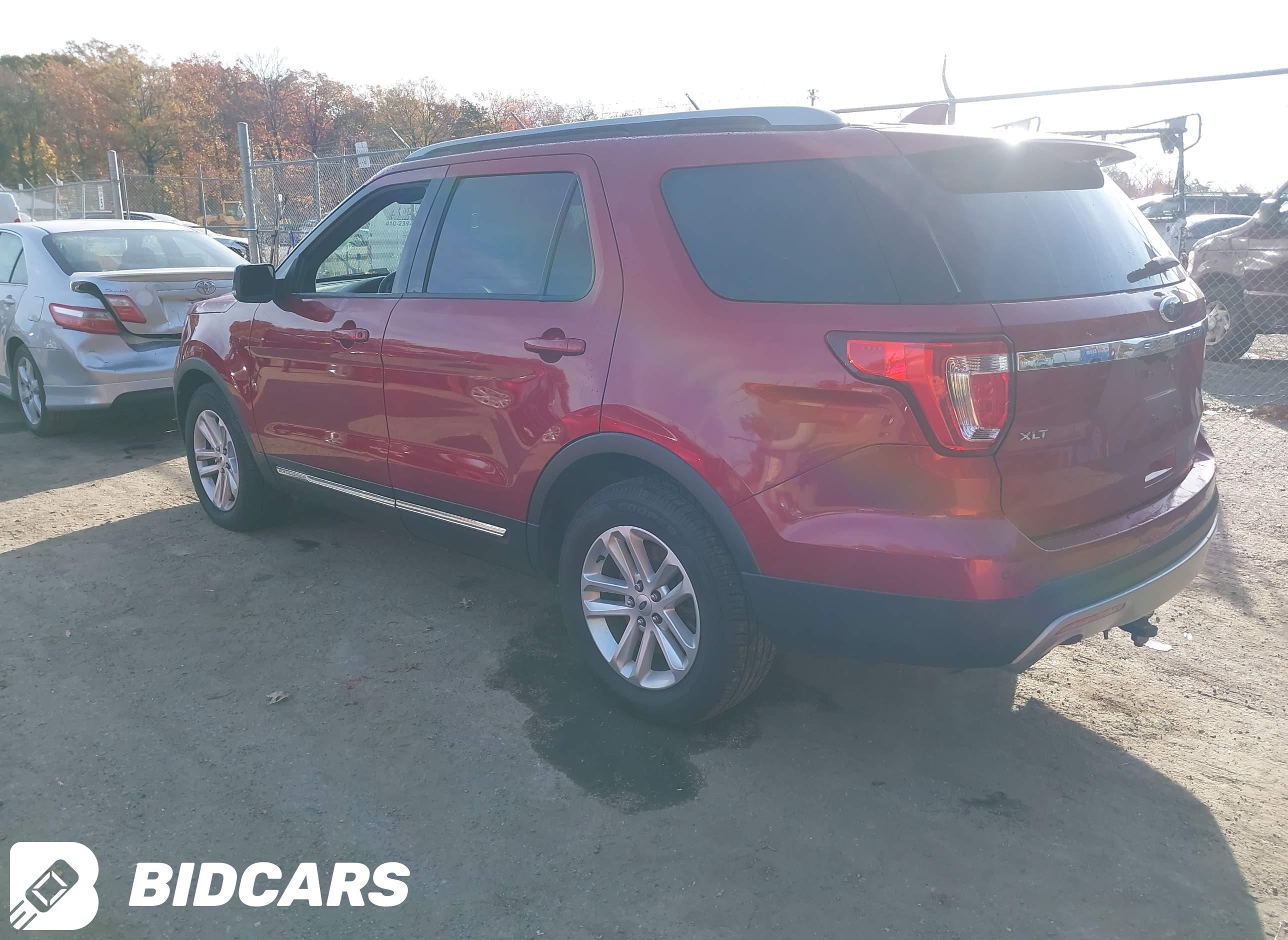 2017 Ford Explorer, Xlt