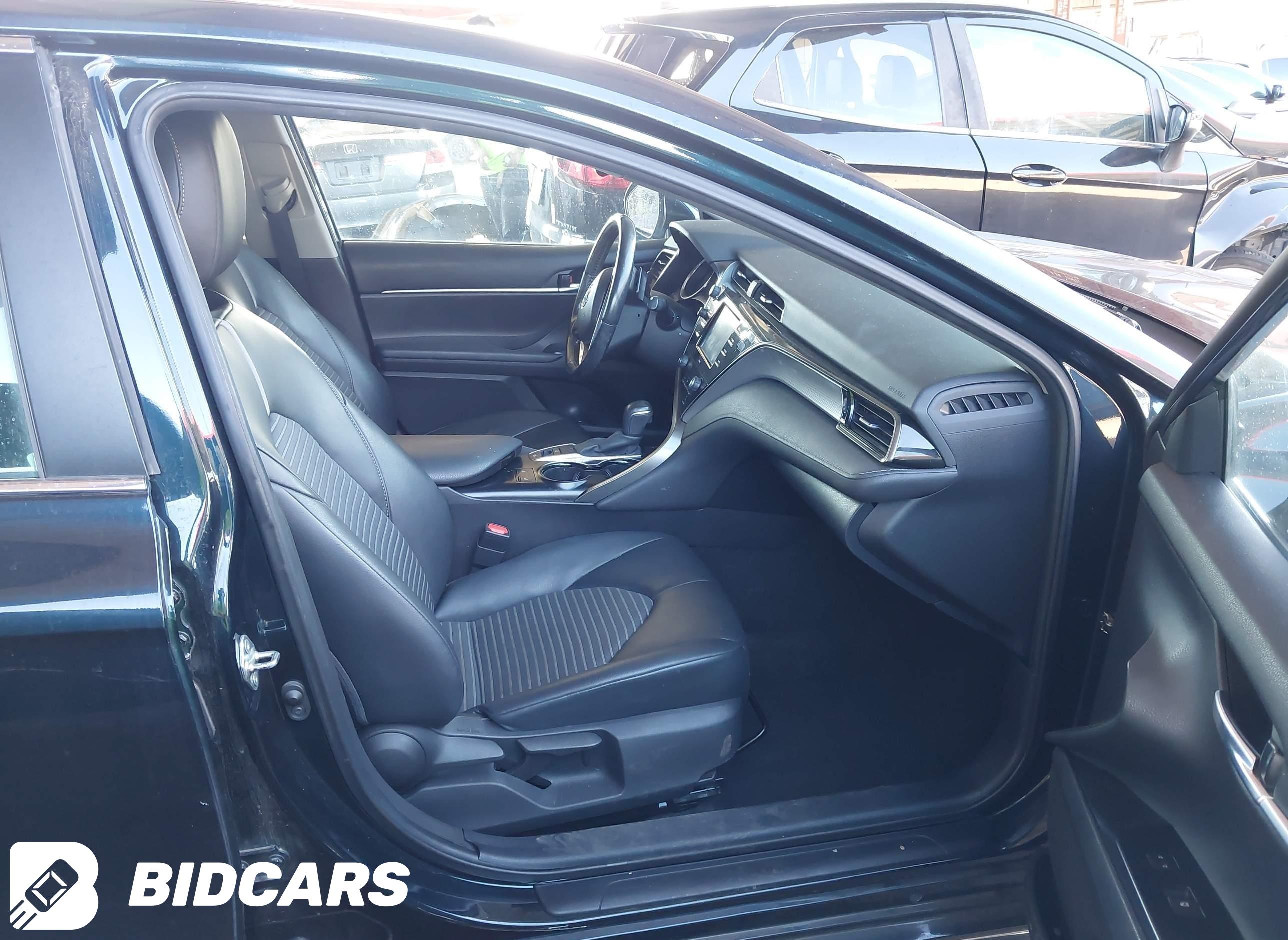 2020 Toyota Camry, Se Awd