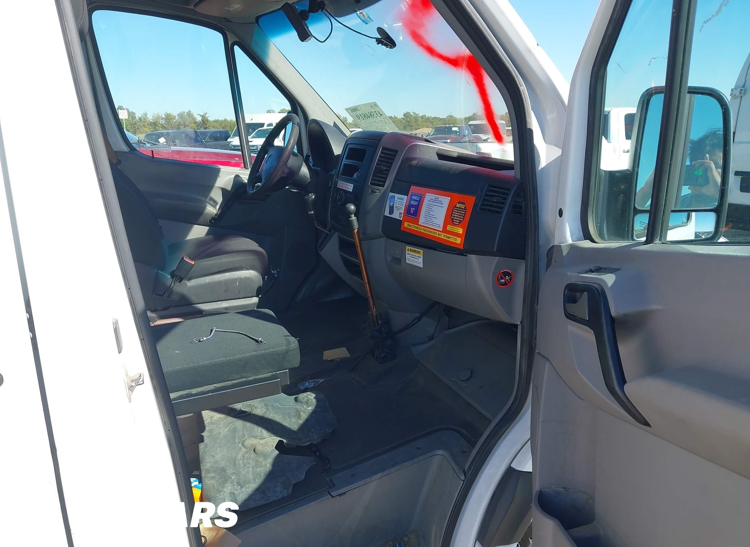 2016 Mercedes-Benz Sprinter 2...