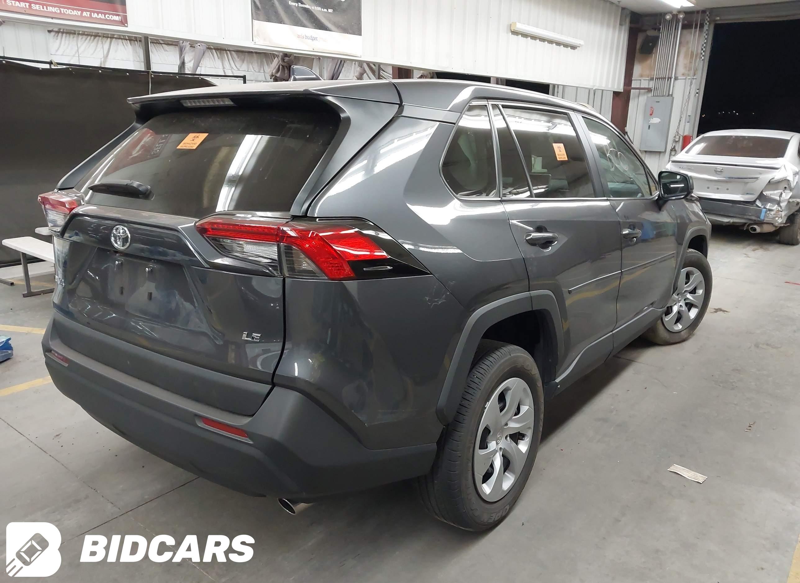 2023 Toyota RAV4, LE