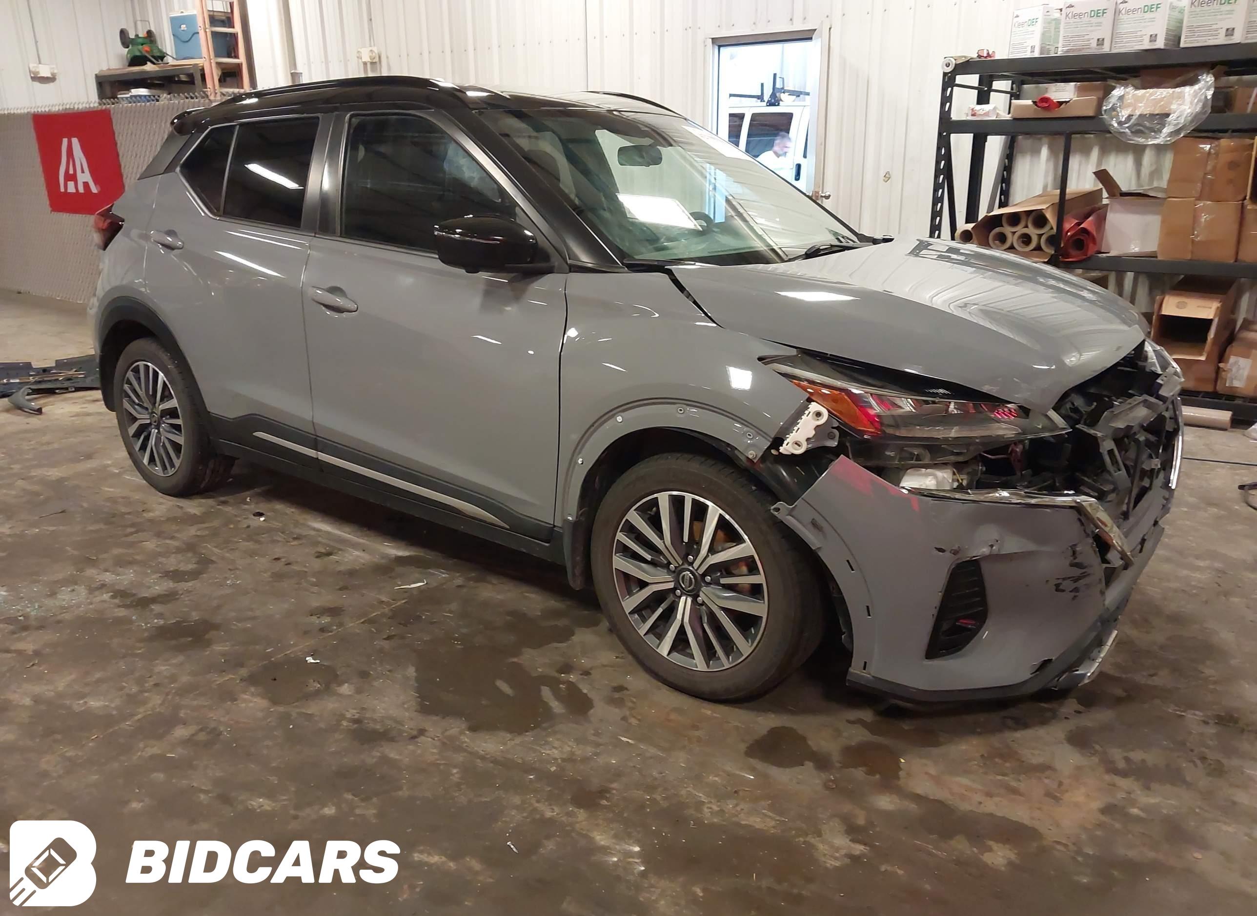 2021 Nissan Kicks, Sr Xtronic...