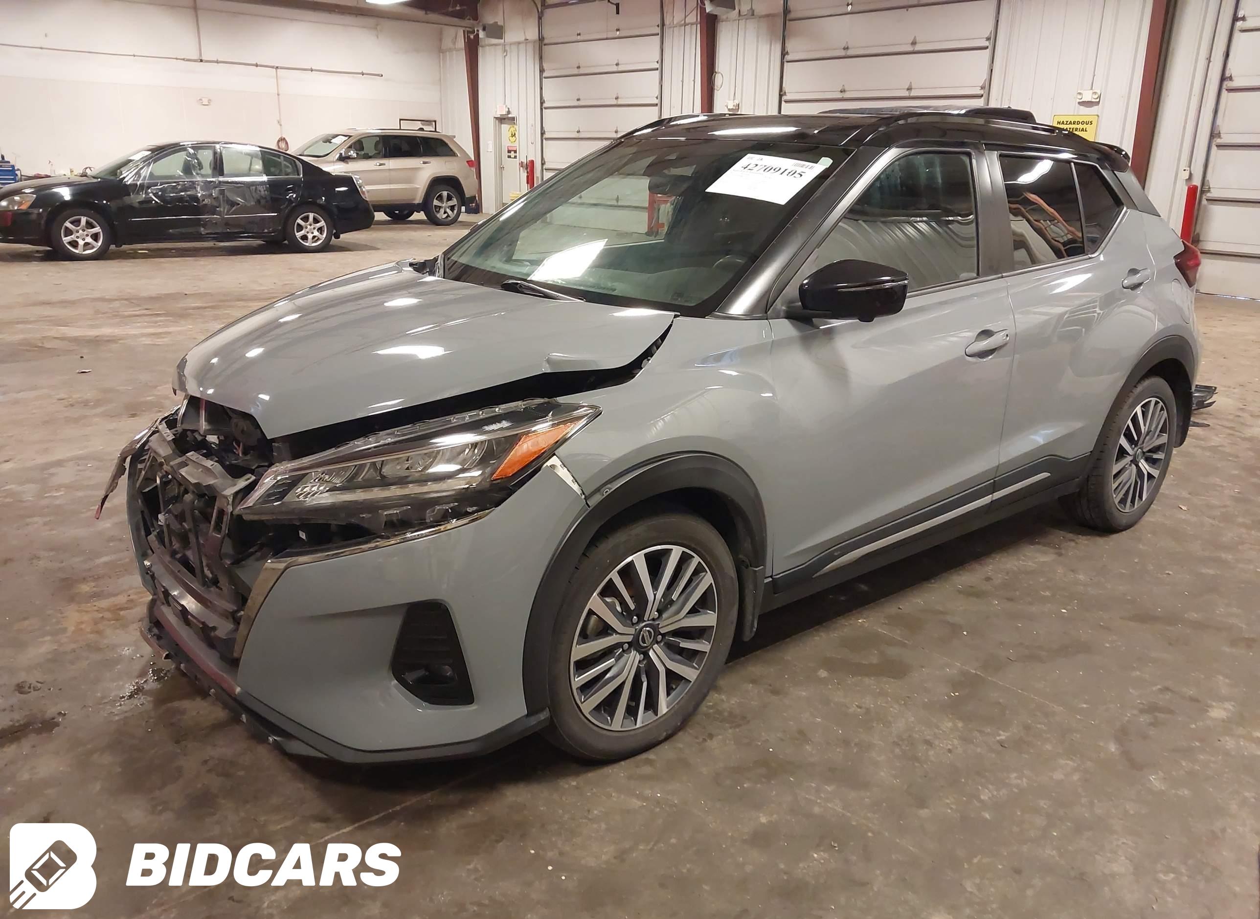 2021 Nissan Kicks, Sr Xtronic...