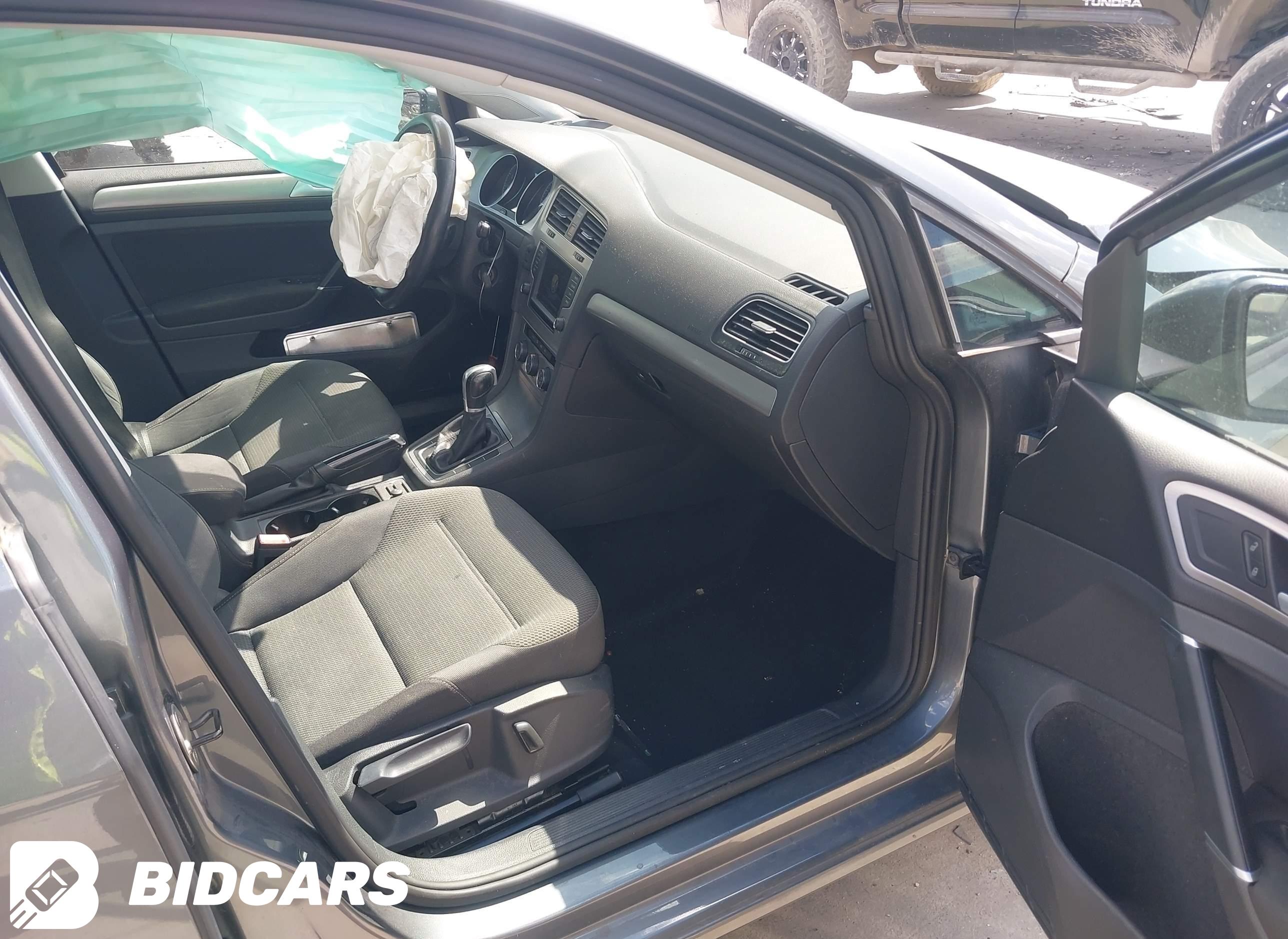 2016 Volkswagen Golf, Tsi S 4...