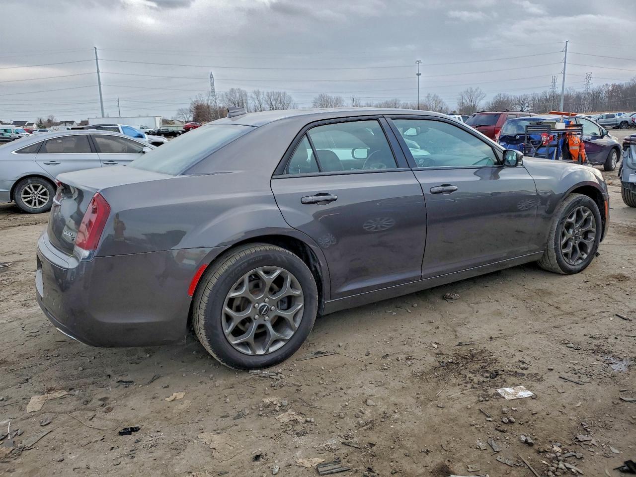 2015 Chrysler 300, S