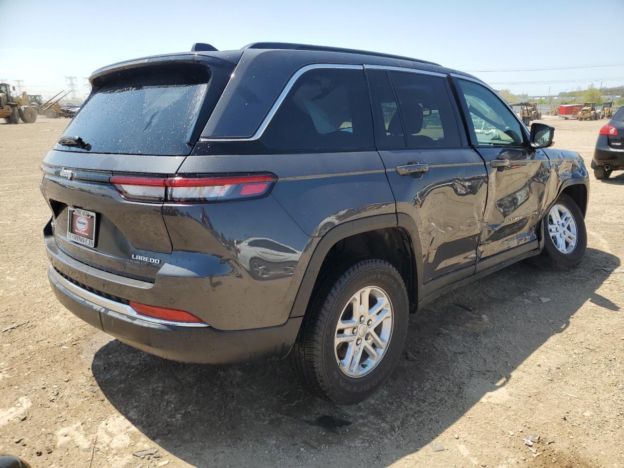 2024 Jeep Grand Cherokee, Laredo