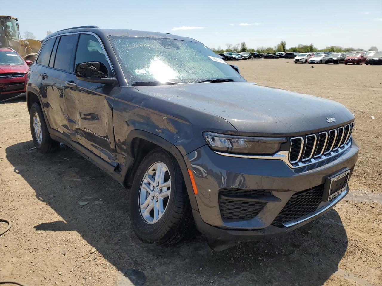 2024 Jeep Grand Cherokee, Laredo