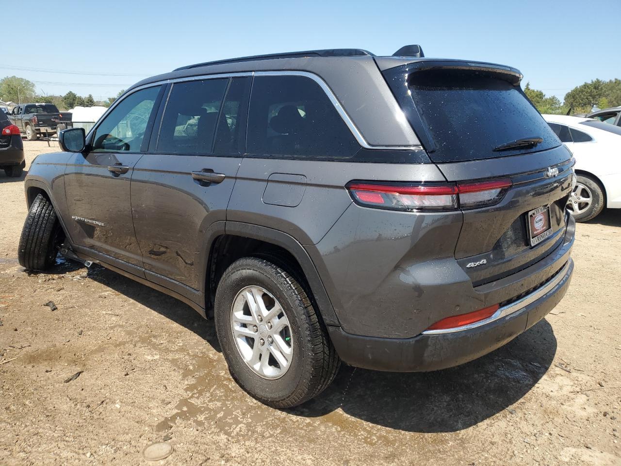 2024 Jeep Grand Cherokee, Laredo