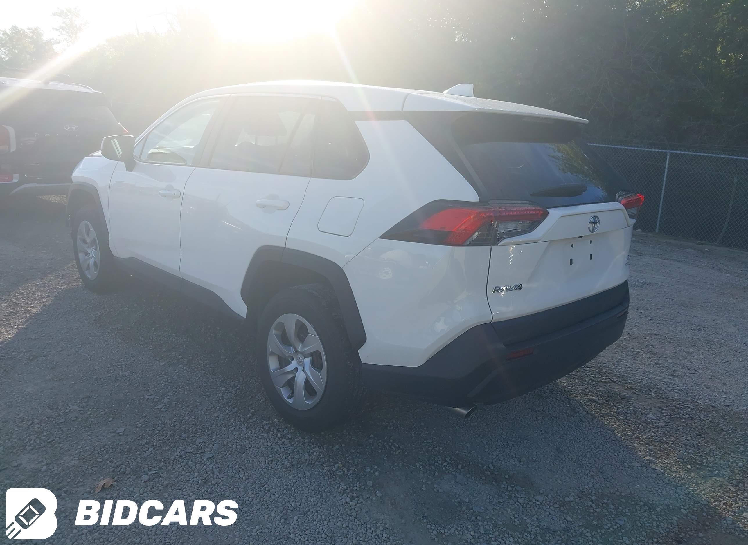 2023 Toyota RAV4, LE