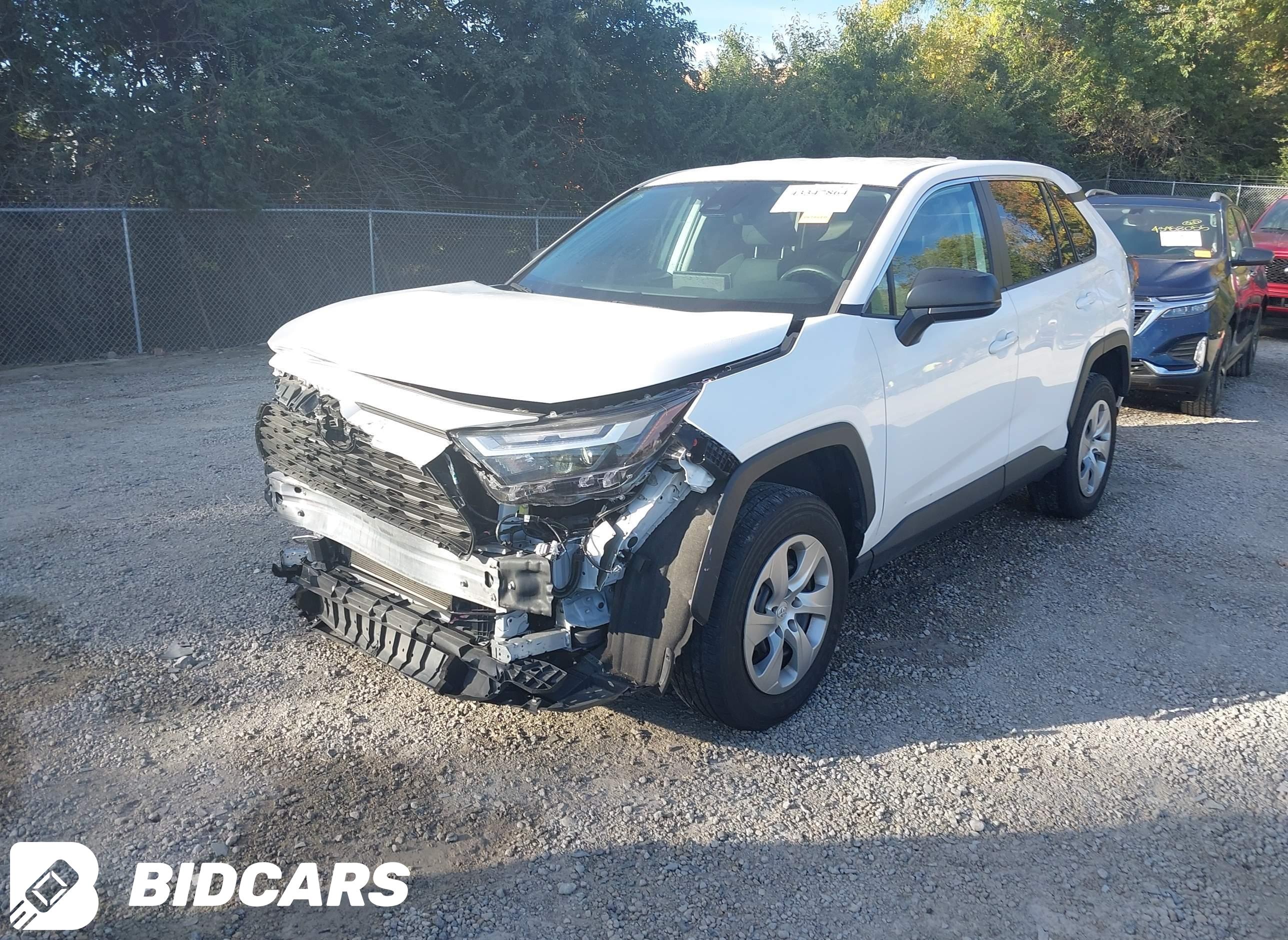 2023 Toyota RAV4, LE