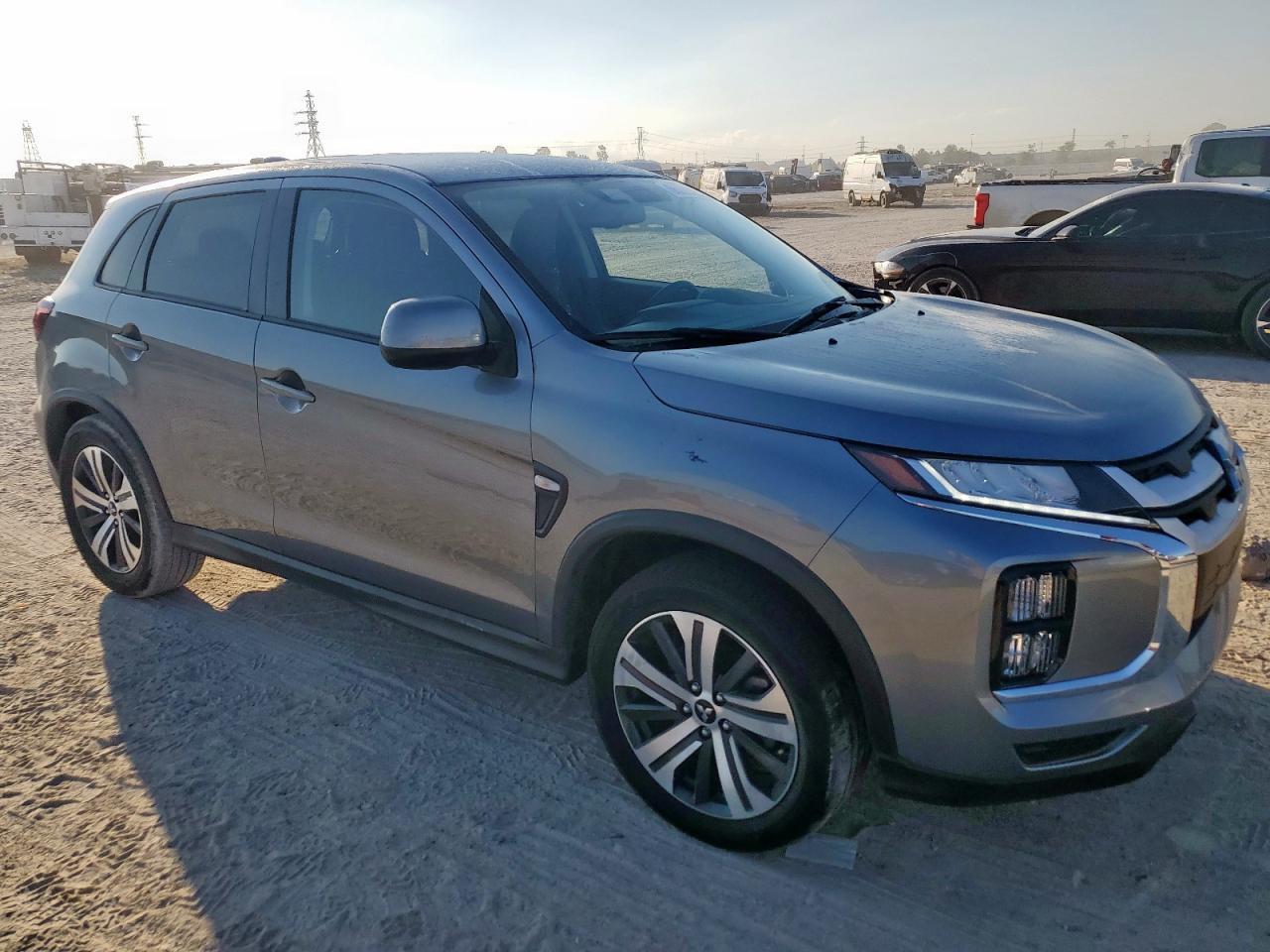 2024 Mitsubishi Outlander, S/Se