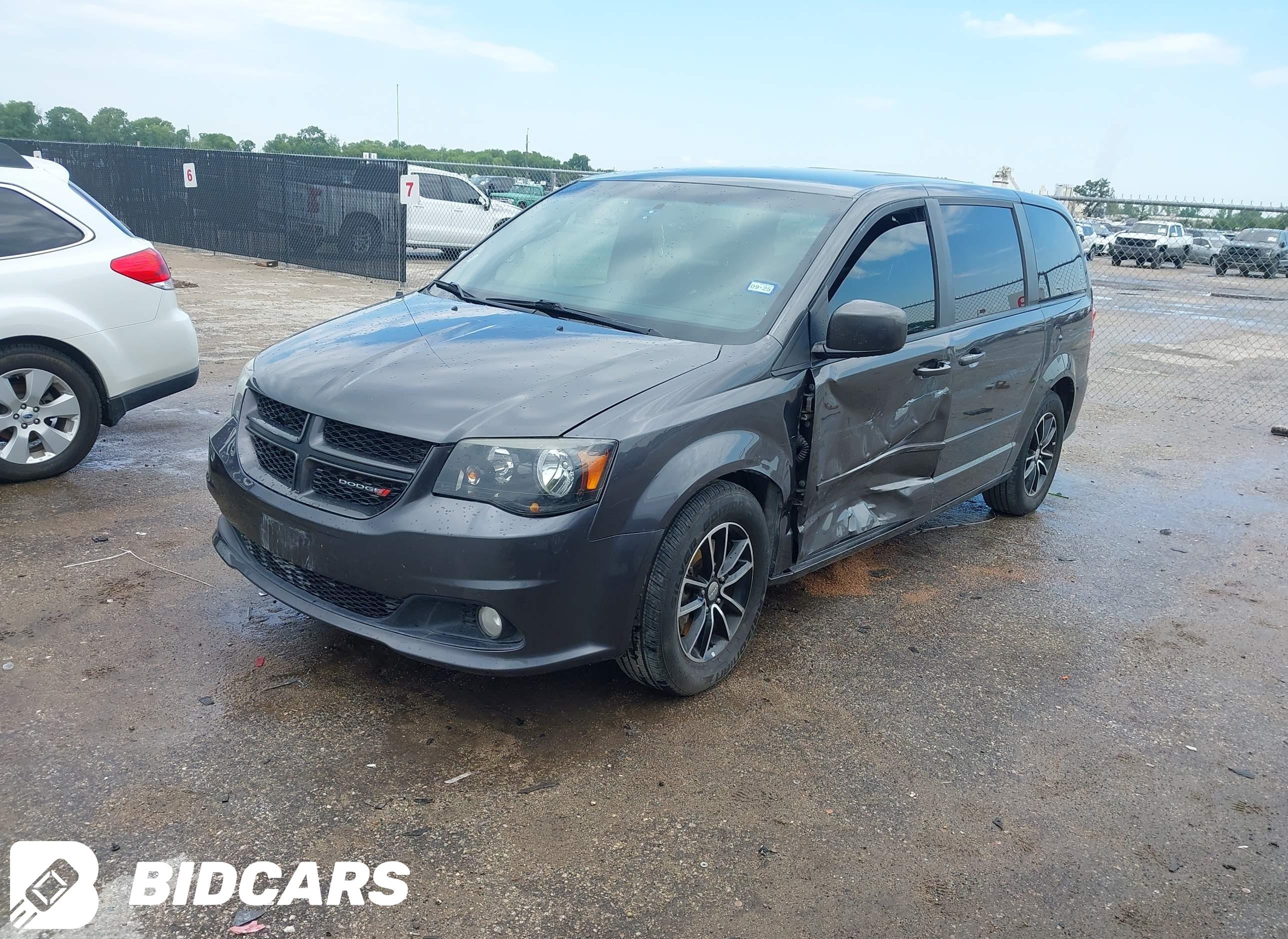 2016 Dodge Grand Caravan, R/T