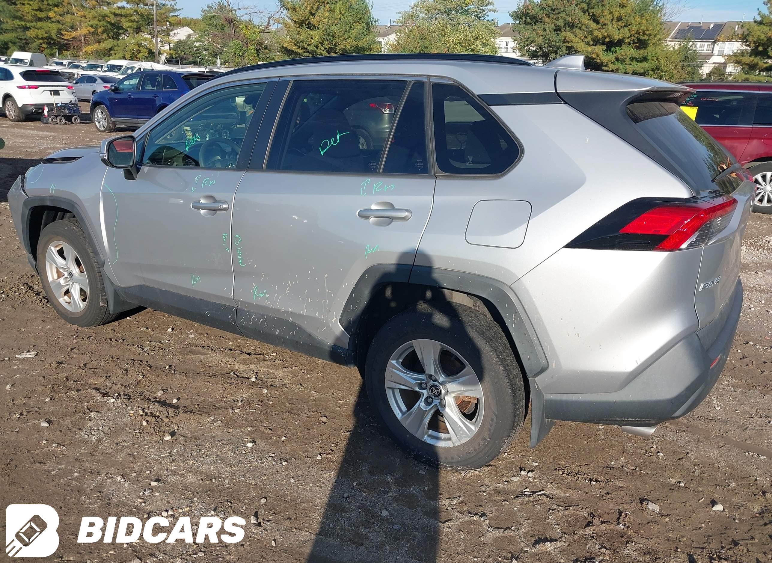 2020 Toyota RAV4, Xle